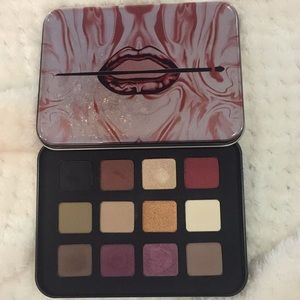 Makeup forever lustrous eyeshadow palette